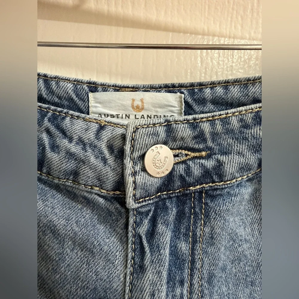 Y2K Austin Landing Cargo Denim Capri Pants Wide Leg Pocket Jeans 7/28